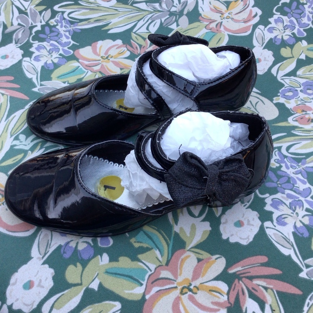 Rachel Shoes Velco Slip on Shoe - Size Big Girls 1 Black - Picture 6 of 9